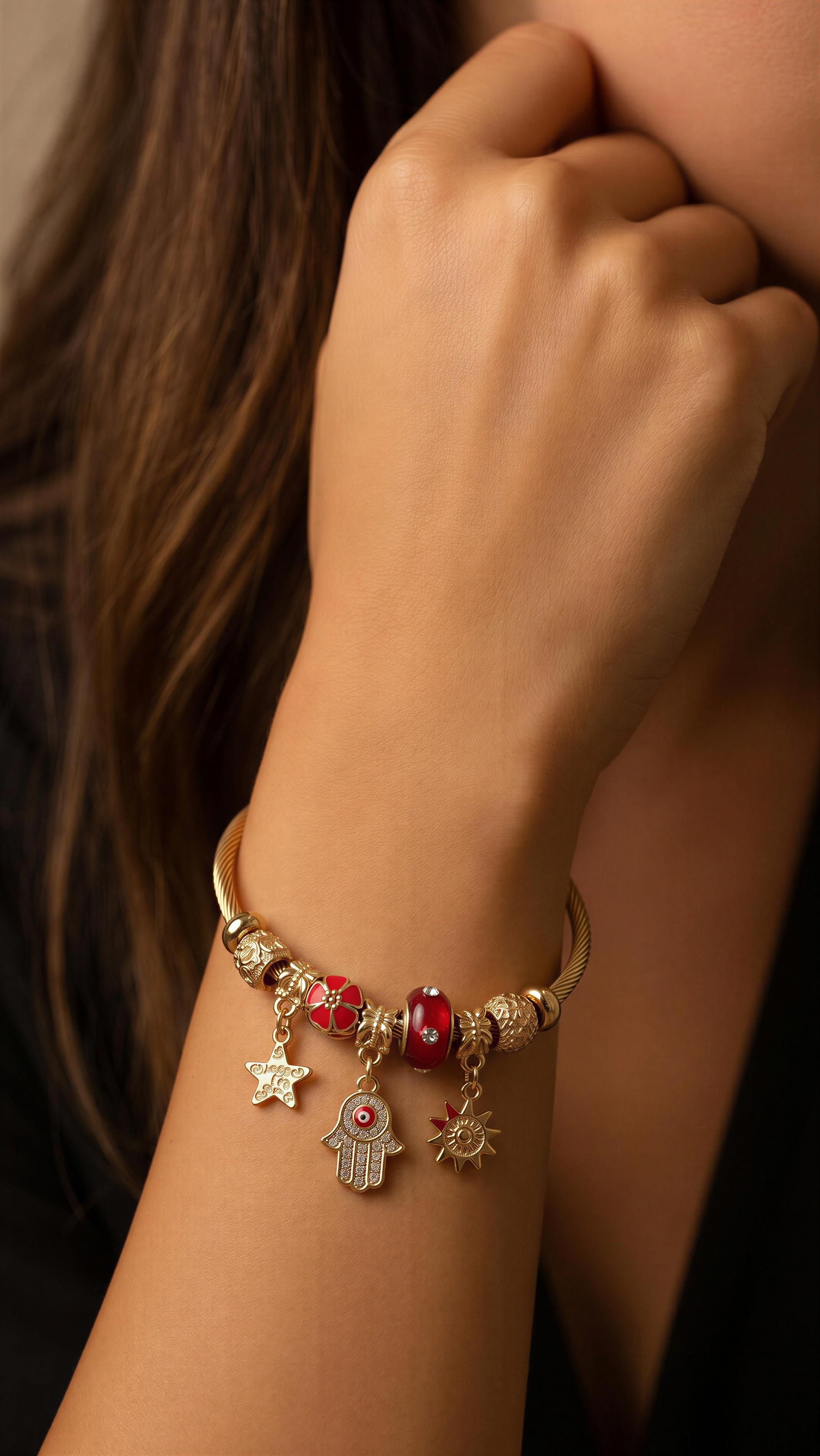 Stainless steel bracelet for women, an ideal gift